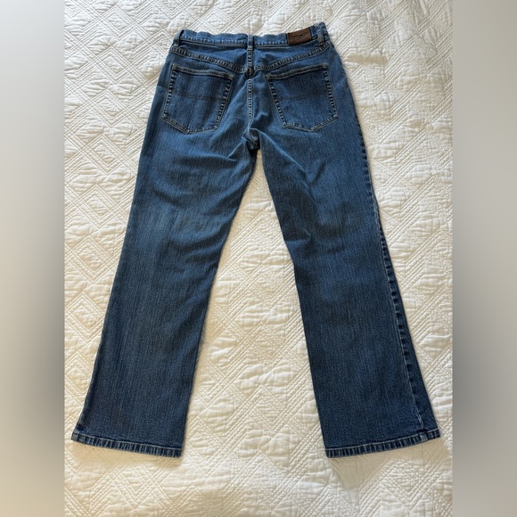 L.L. Bean Medium Wash Cotton Straight Leg Jeans Size 10P - Picture 3 of 9